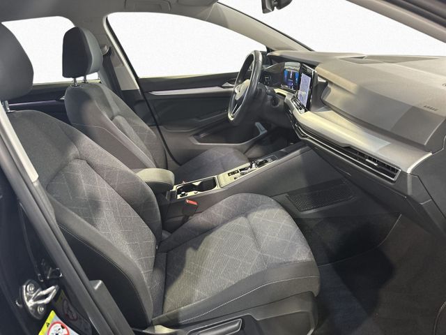Golf VIII Variant 2.0 TDI DSG LIFE +LED+ACC+AHK+