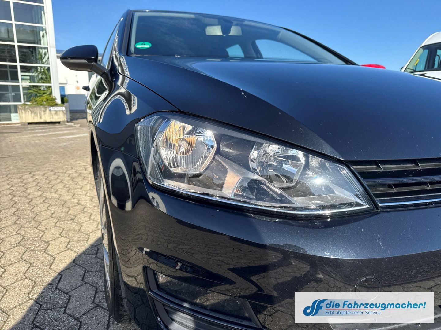 Fahrzeugabbildung Volkswagen Golf VII Trendline BMT Dyn. Kurvenlicht *EXPORT