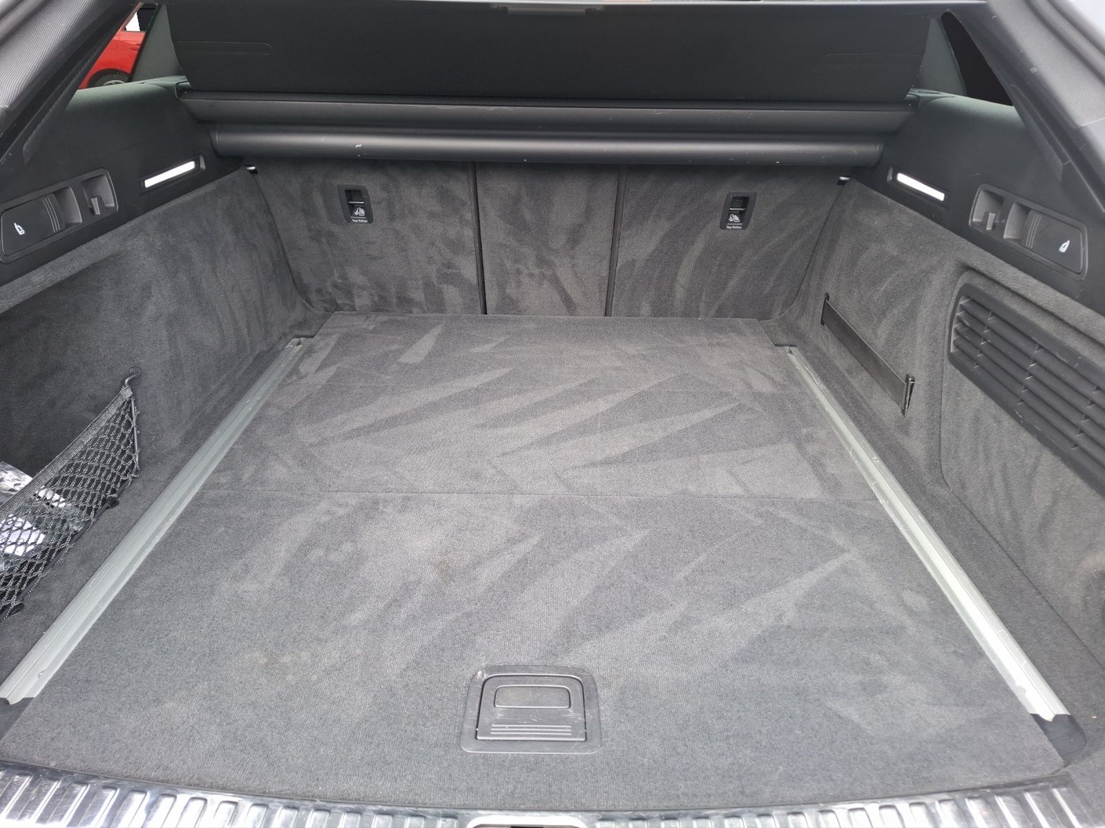 Fahrzeugabbildung Audi A6 Avant 55 TFSI sort quattro S-tronic S-Line Ma