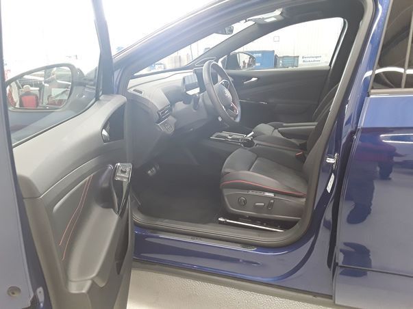 ID.4 GTX 4M IQ.LIGHT+PANO+AHK+KAMERA+NAVI+AR HUD