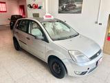 Ford Fiesta 1.2 16V 3p. Ghia - Ford Fiesta aus 2003: Ghia