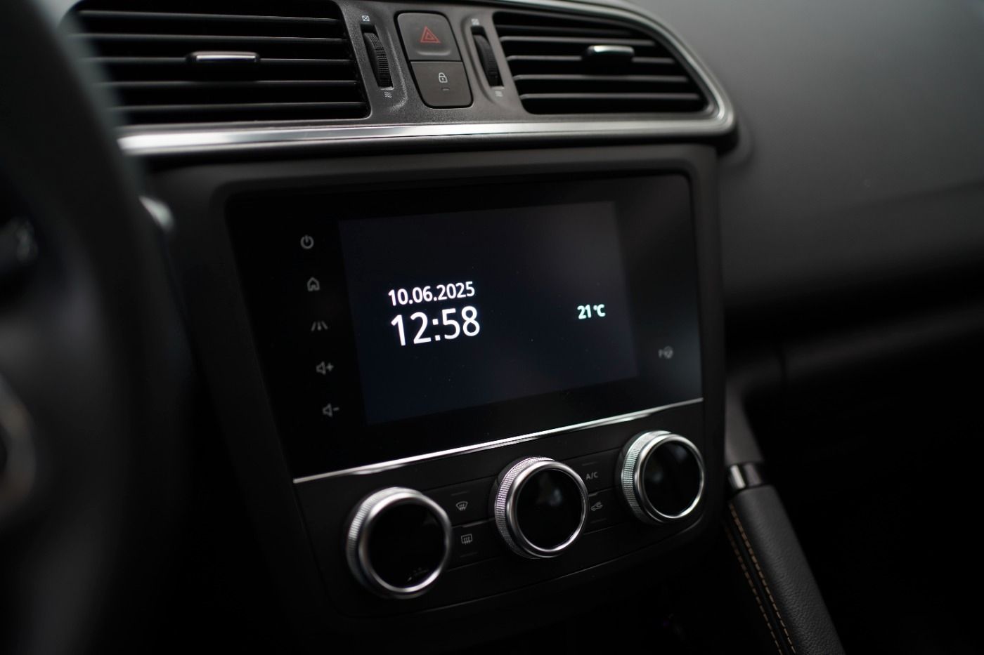 Fahrzeugabbildung Renault Kadjar TCe 140 Black Edition +Black Edition+Navi