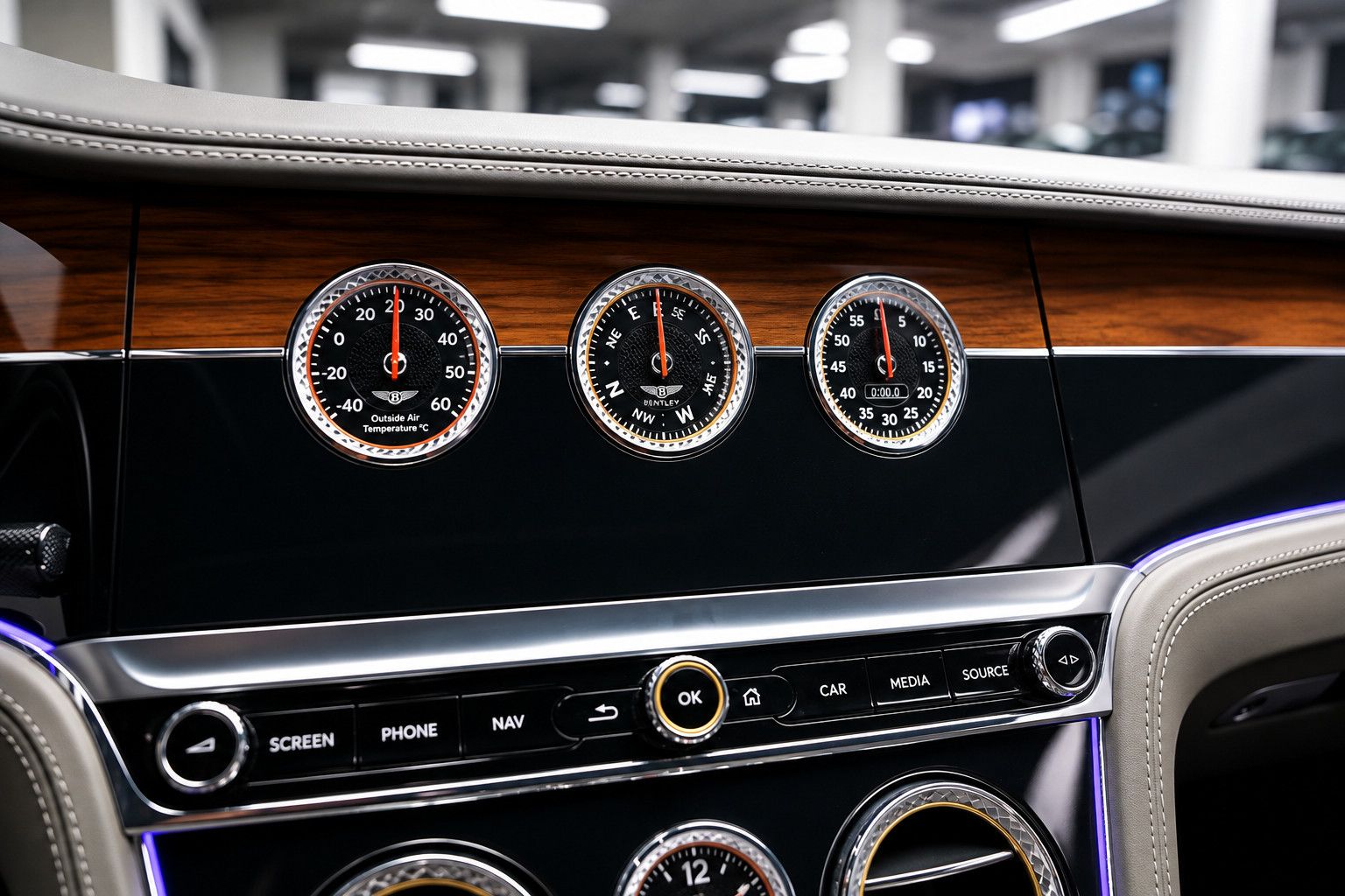 Fahrzeugabbildung Bentley Continental GT W12 First Edition *Rotation*B&O*