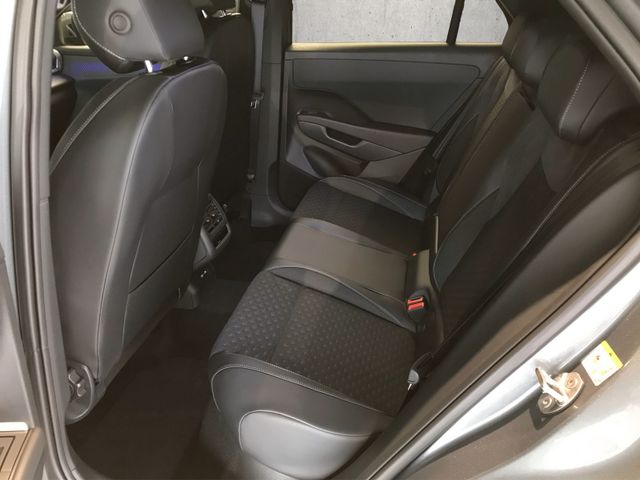 T-Roc R-Line 1.5 eTSI DSG*AHK*KAMERA*ACC*