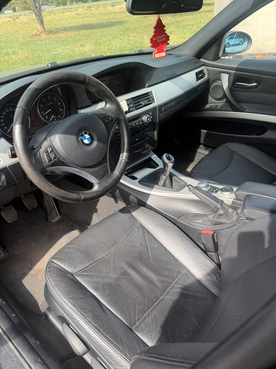 BMW 320 2006 — photo 5