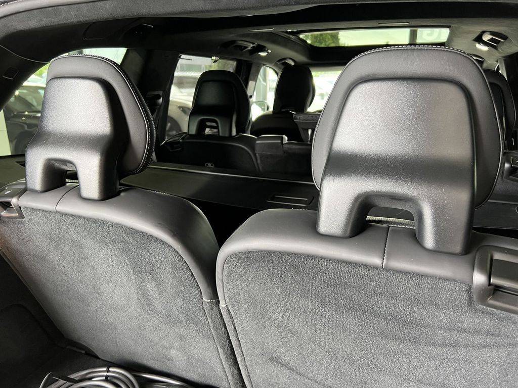Volvo XC90 T8 Ultimate Dark Recharge AWD UPE101K B&W