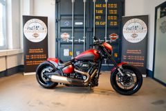 Harley-Davidson FXDRS 114 Custom Wicked Red Denim TOP!!