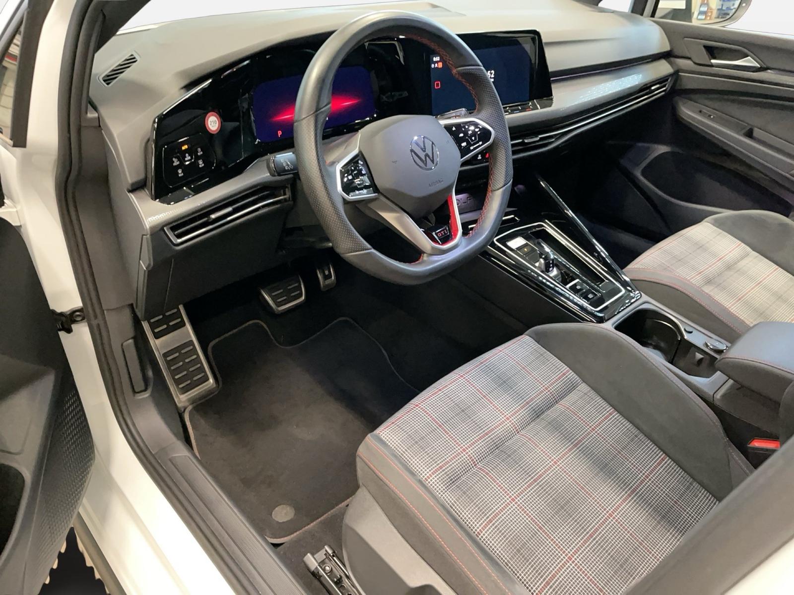 Volkswagen Golf VIII GTI 2.0 TSI DSG AUT LED LM PDC SportS., миниатюра 8