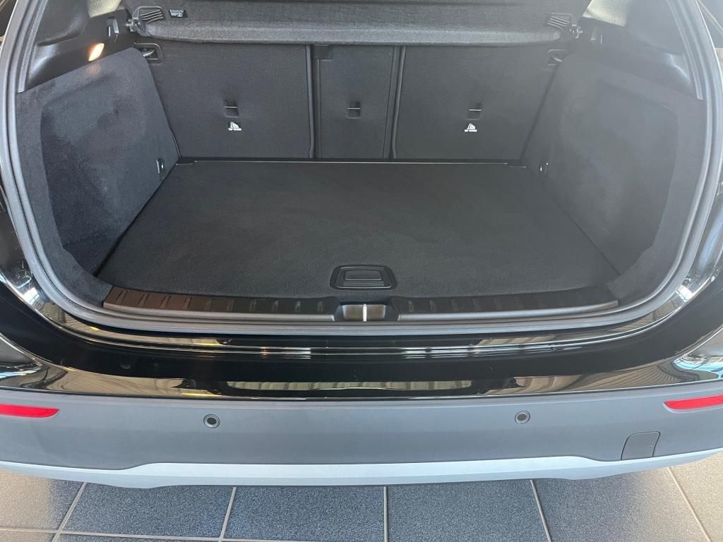 Fahrzeugabbildung Mercedes-Benz GLA 200 AUT KlimaA LED LM Navi PDC ParkAss SHZ