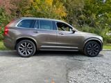 Volvo XC 90 INSCRIPTION*1.HAND*TRAUM-FARBKOMBINATION* - Volvo aus 2017