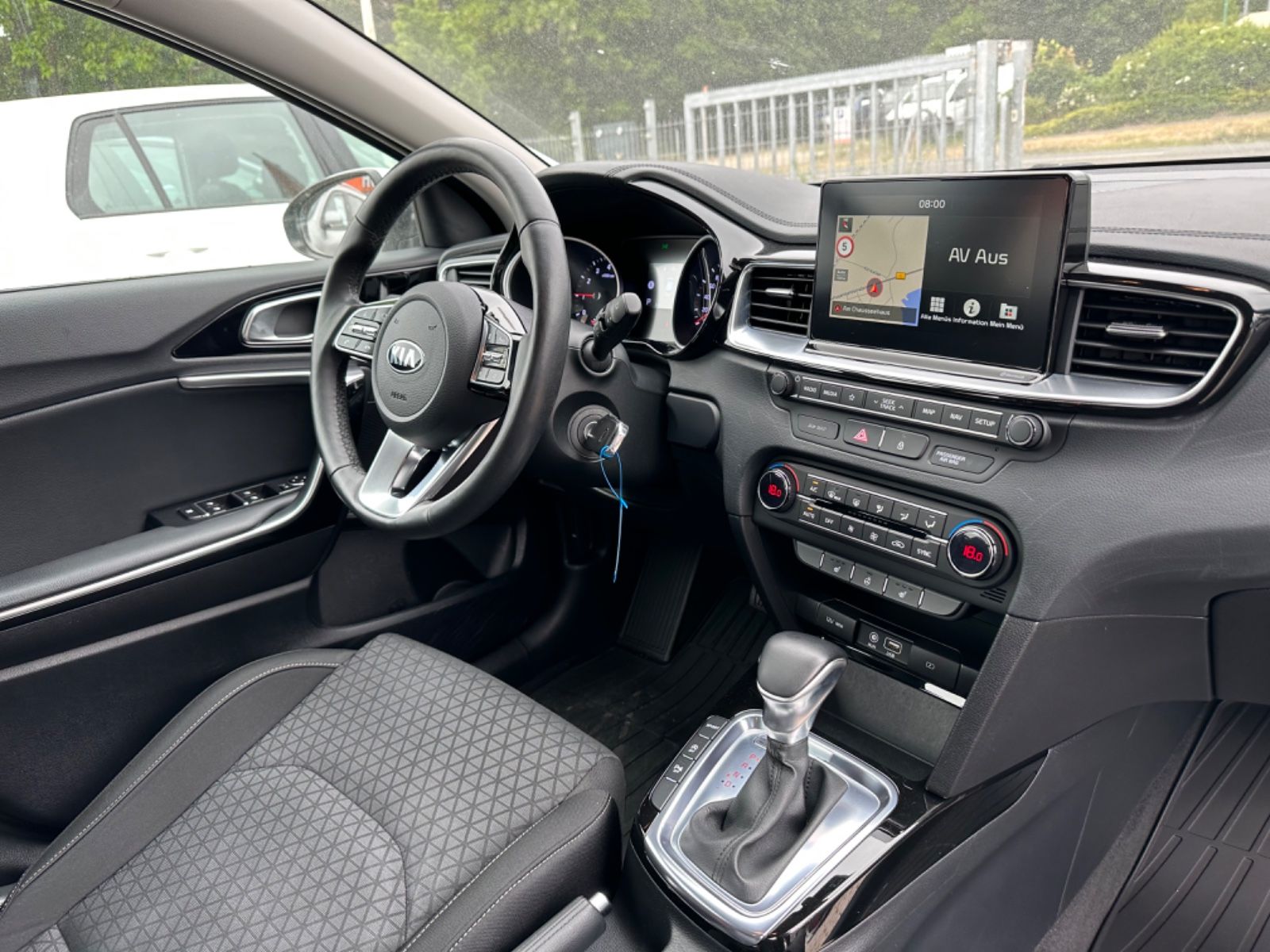 Fahrzeugabbildung Kia Cee´d 1.4 Sportswagon Vision*Lenk.Hz*Kamera*Spur