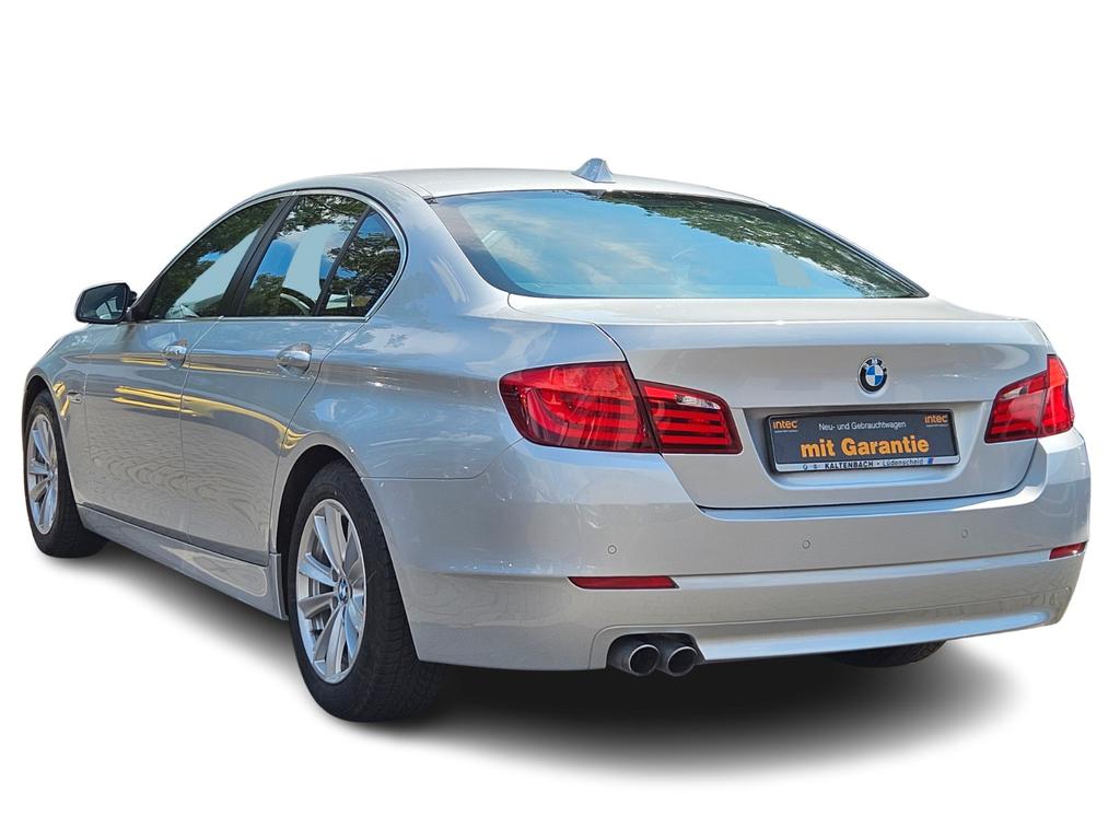 BMW 523