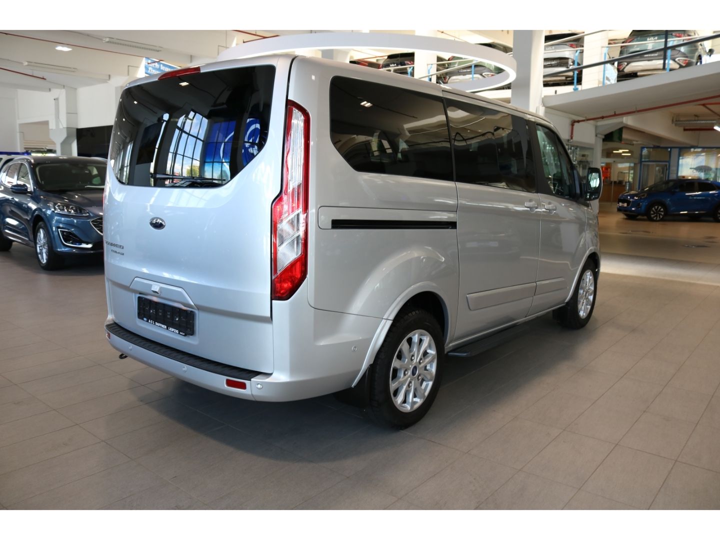 Fahrzeugabbildung Ford Tourneo Custom L1 Titanium 2.0 Kamera Spurh ASS