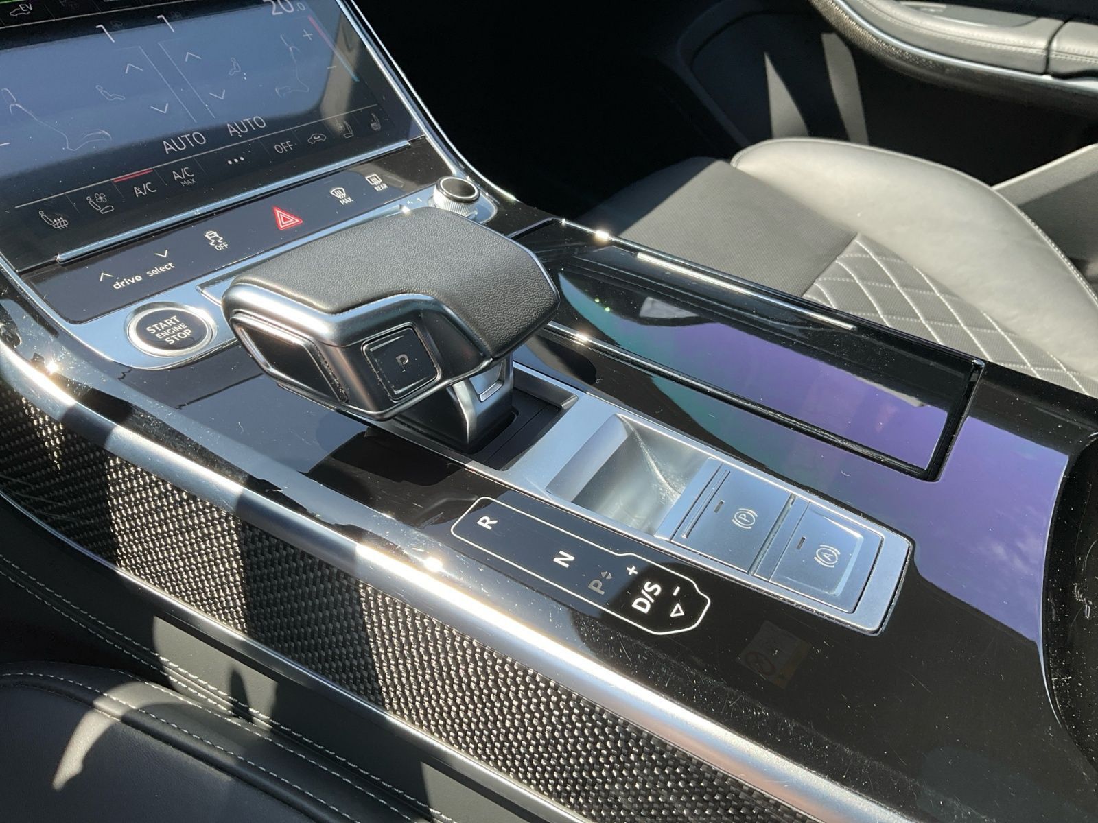 Audi A8 - Bild 17