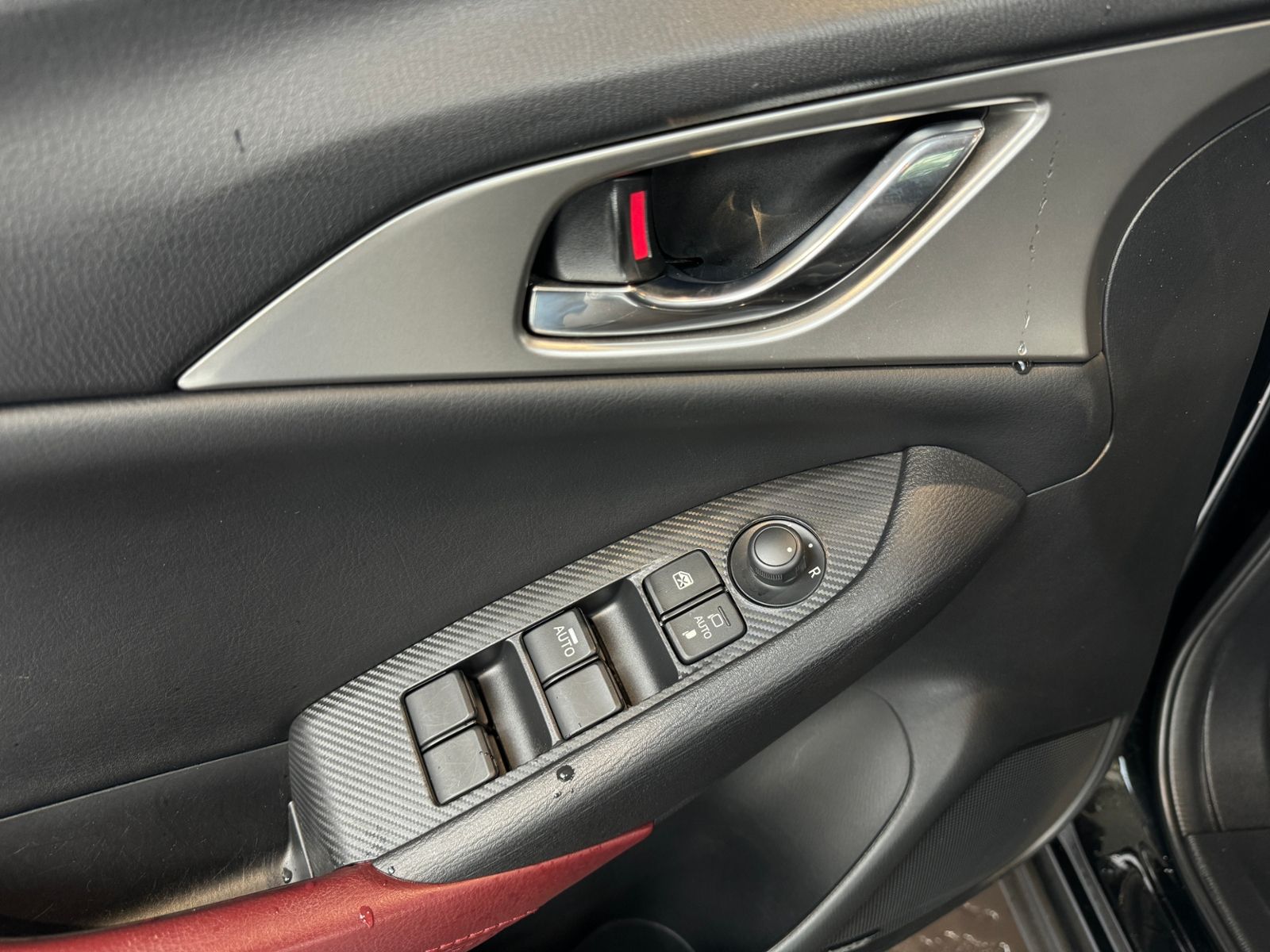 Fahrzeugabbildung Mazda CX-3 Sports-Line AWD LED NAVI RFK