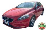 Volvo VOLVO V40 Momentum D2 - Volvo V40: D2 Momentum