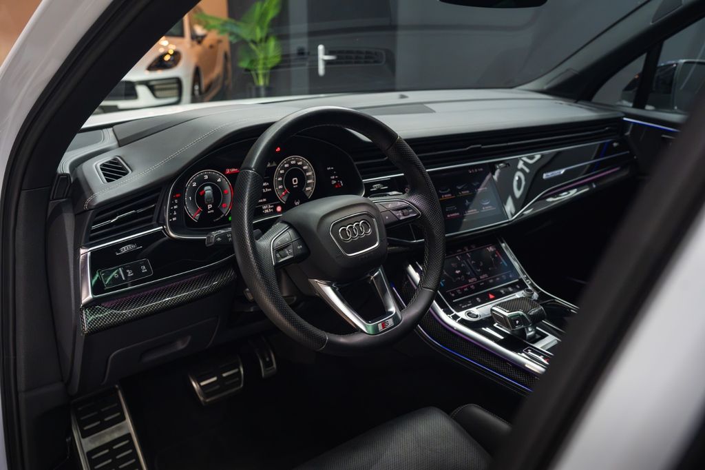 AUDI Q7 50 TDI competition plus*AHK*HU*B&O*PANO*VOLL AUDI Q7 50 TDI competition plus*AHK*HU*B&O*PANO*VOLL