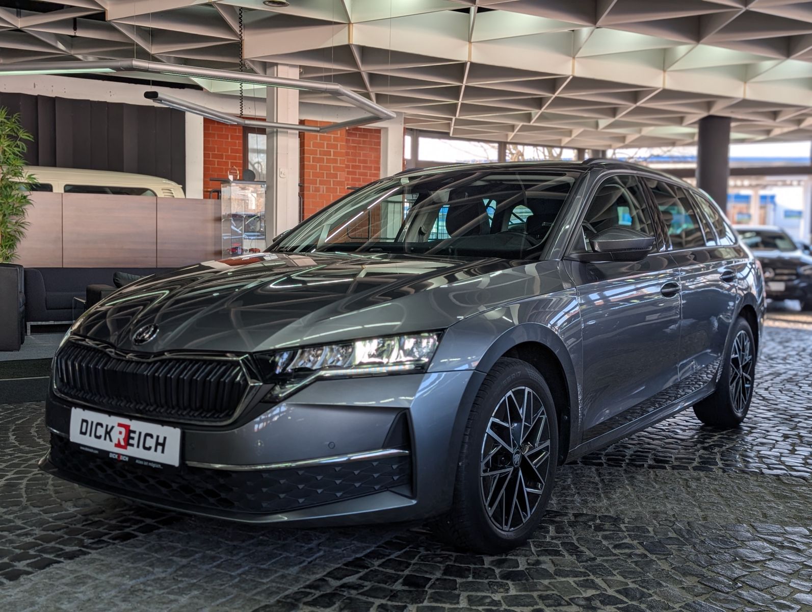 Fahrzeugabbildung SKODA Octavia 1.5 TSI mHEV Style ACC AHK 5J.-Garantie