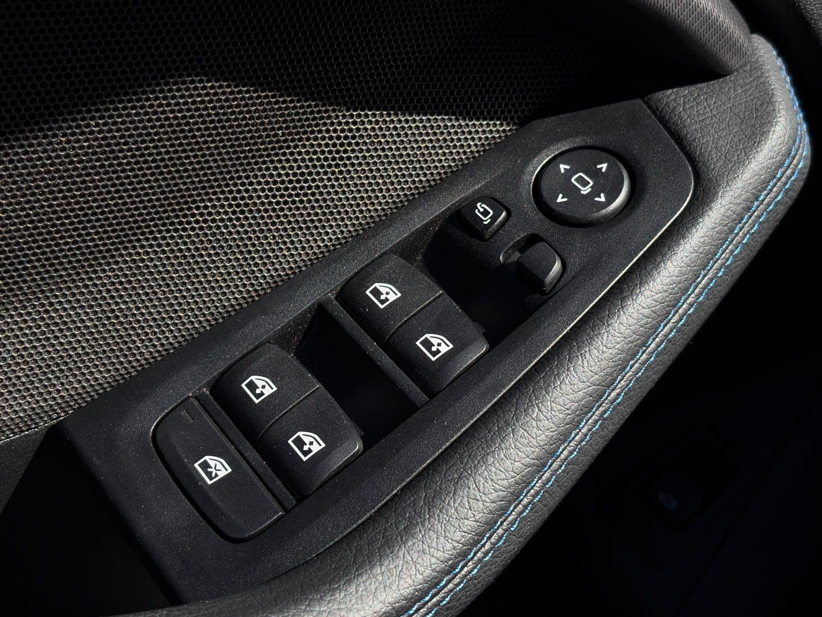 Fahrzeugabbildung BMW 120i M Sport 2-Z Klima H&K KZG ACC LEDER CAM LHZ