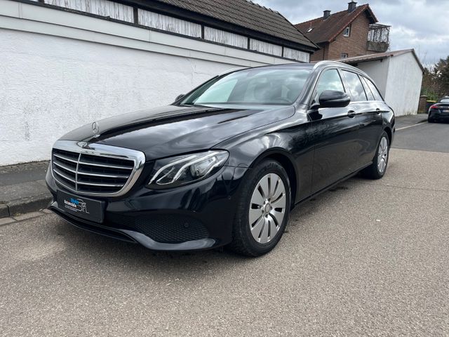 MERCEDES-BENZ E 200d T NAVI LED LEDER 2HD Tempomat Kamera