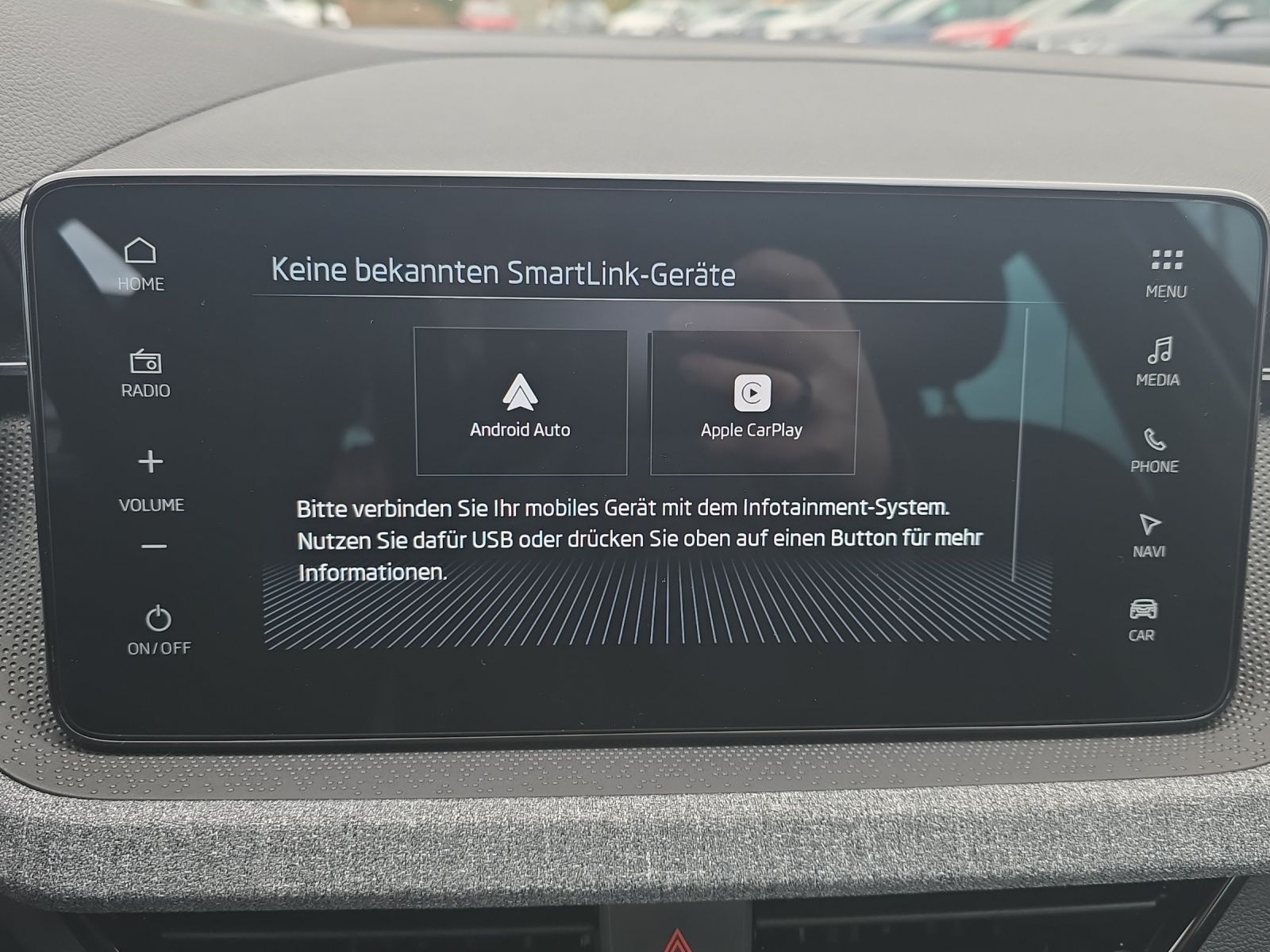 Fahrzeugabbildung SKODA Scala Drive 1.0 TSI DSG ACC  Matrix LED RFK Keyl