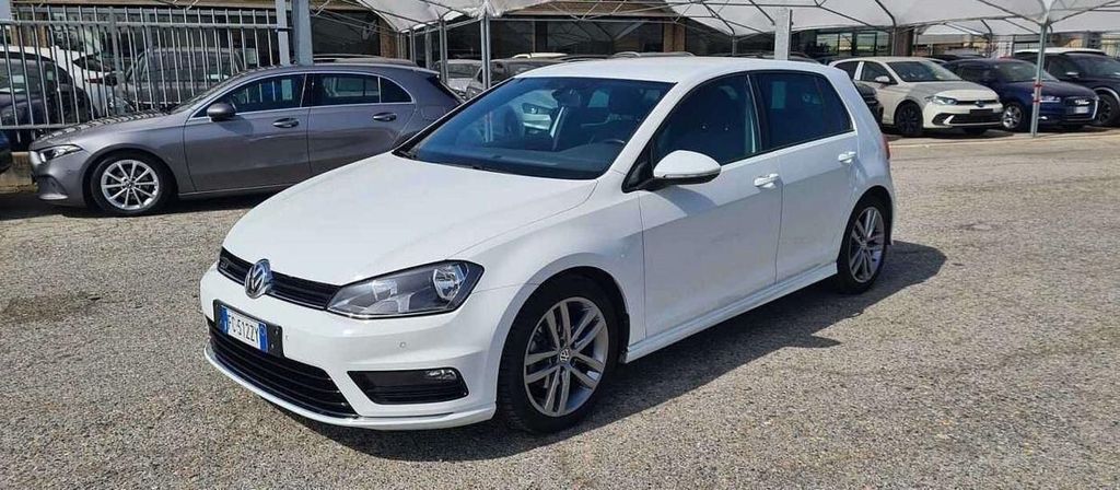 Image of Volkswagen Golf