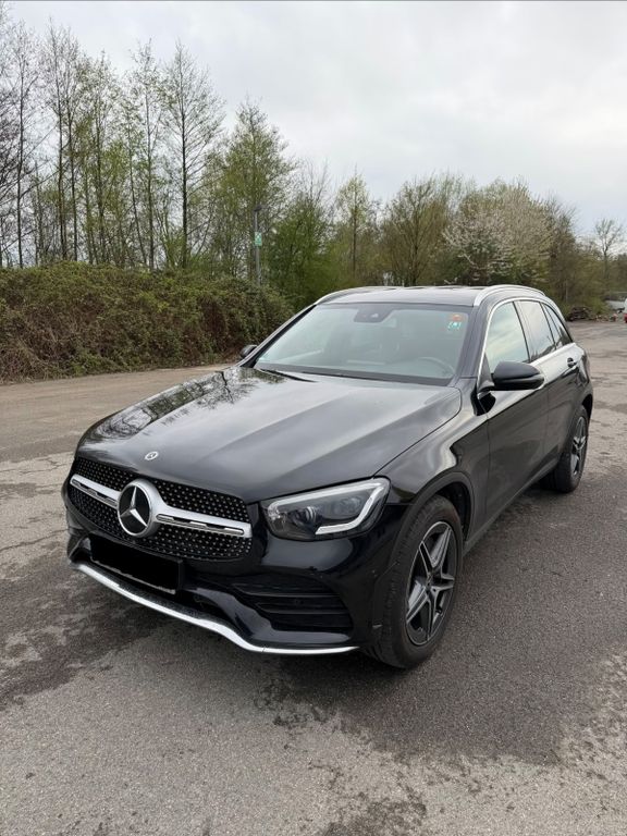 Image of Mercedes-Benz GLC 300