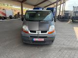 Renault Trafic 1.9 dci 101 /Langer Radstand/AHK /Tüv Neu - gebrauchte Renault Trafic aus dem Jahr 2006