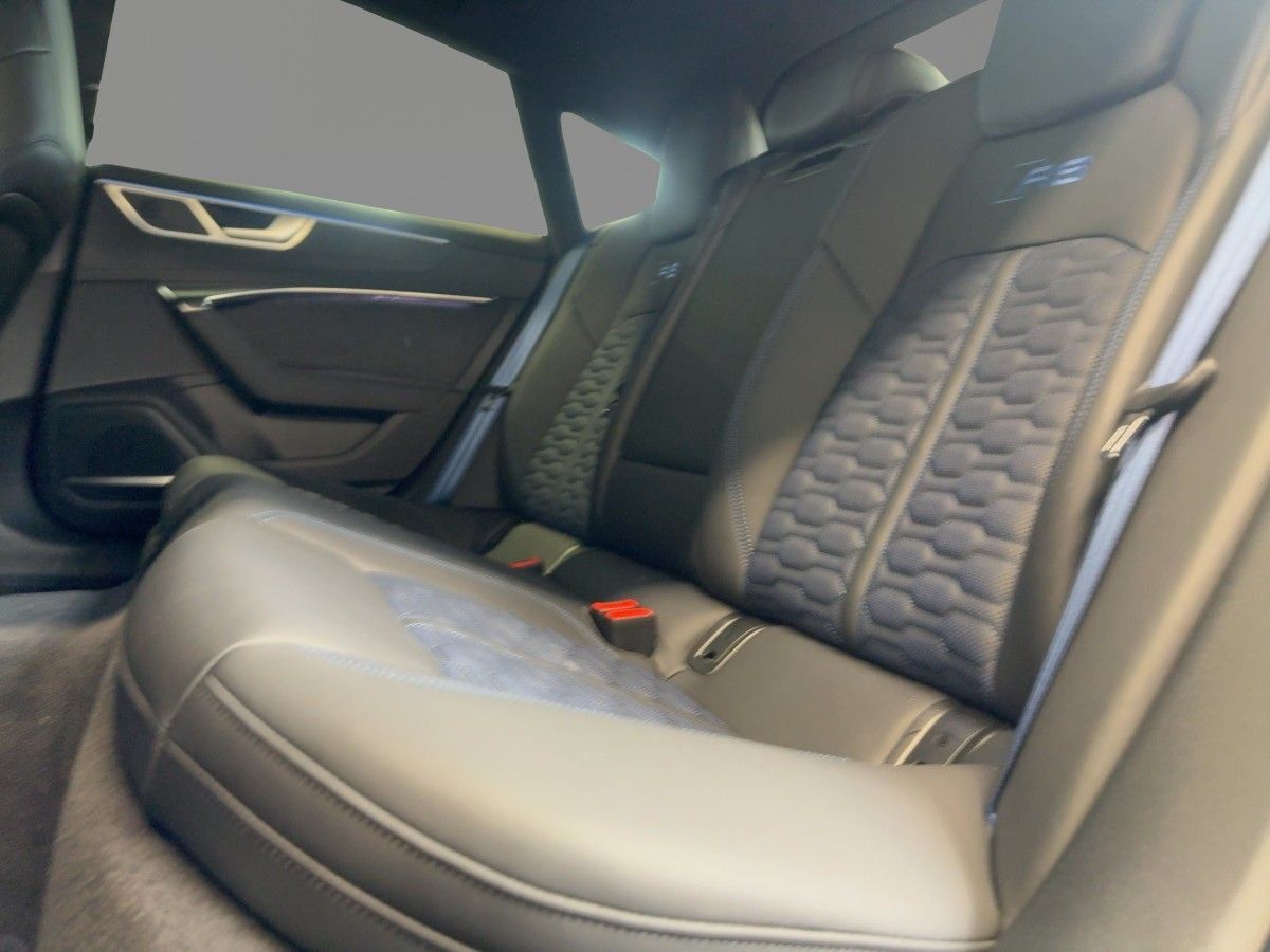 Audi RS7 - Bild 10