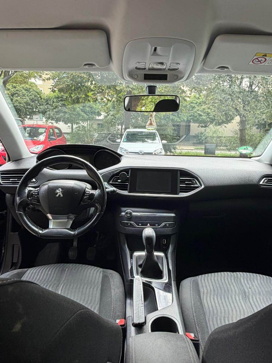 Peugeot 308 2014 — photo 14