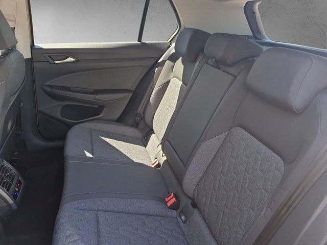 Fahrzeugabbildung Volkswagen Golf VIII Lim. Move TSI LED RFK AID SH LM