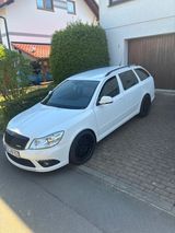 Skoda Octavia 2.0 TFSI DSG RS Combi RS - Skoda aus 2010: RS