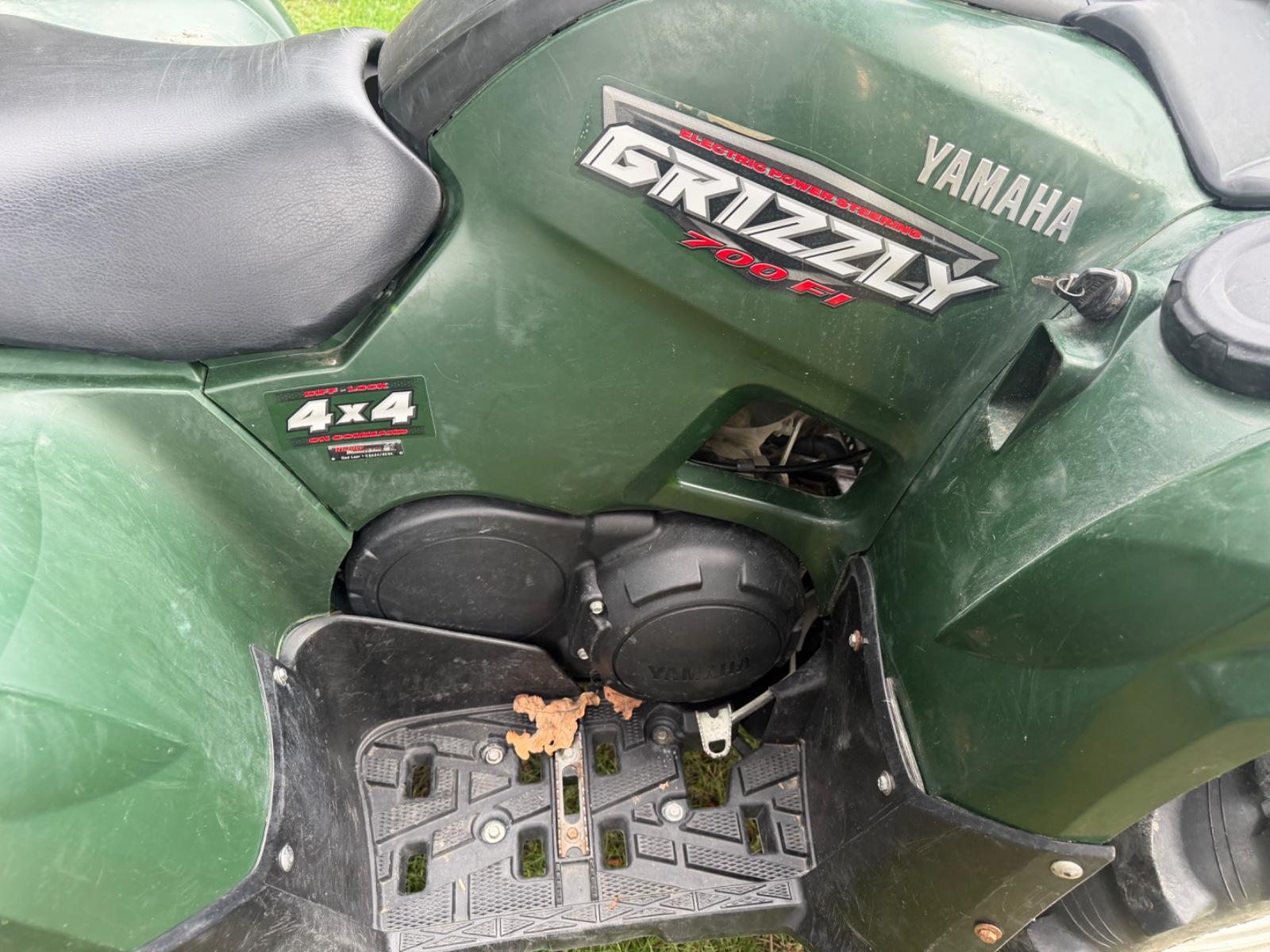 Yamaha Grizzly 2008 — салон