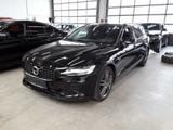Volvo V60 R Design Expression Hybrid AWD AHK 360°Cam - Volvo V60: R Design Awd