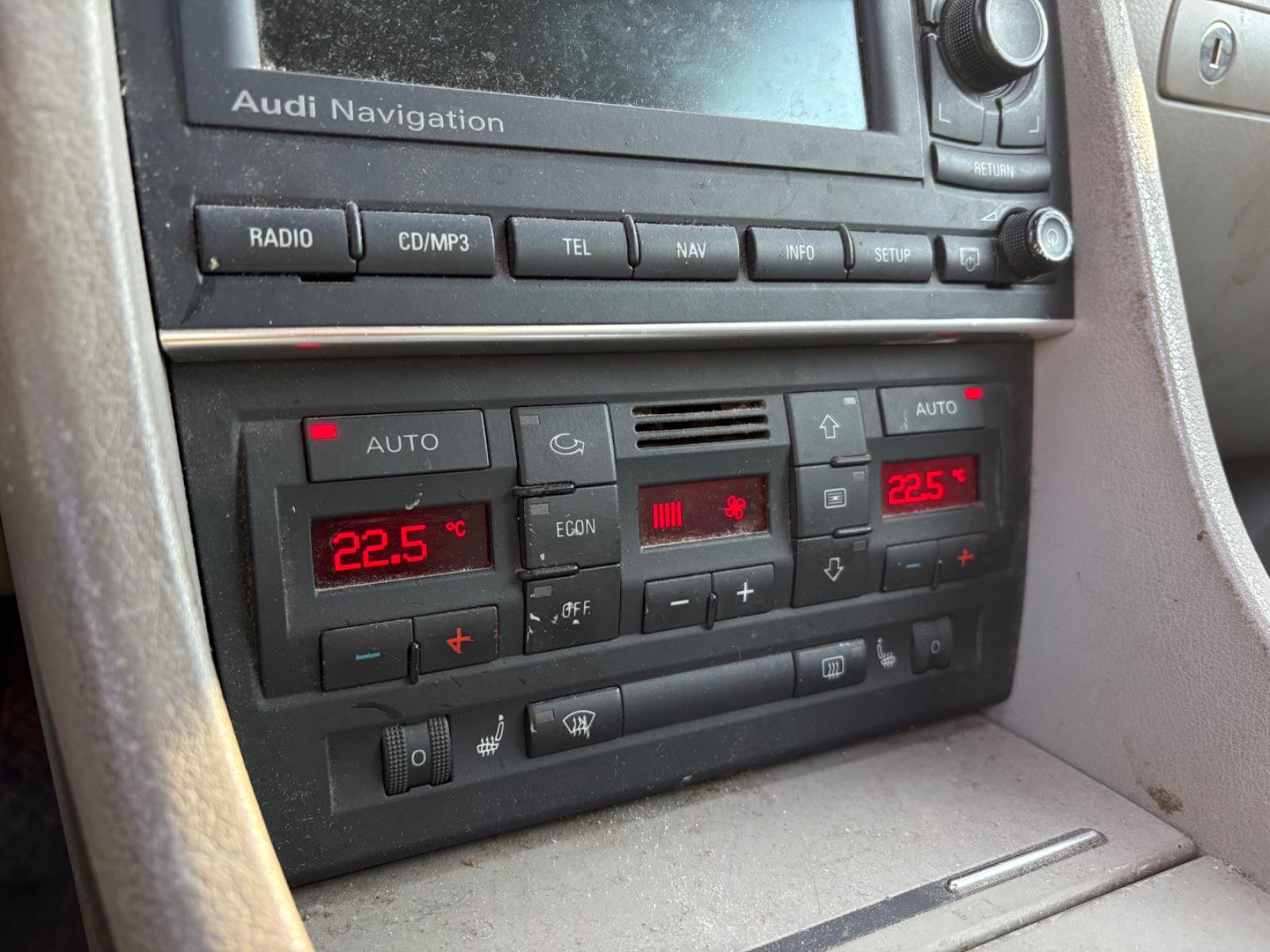 Audi A4 2006 — photo 17