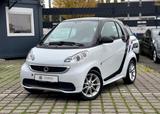Smart fortwo coupe*Automatik*Servo*Klima*Pano*27TKM - Smart Gebrauchtwagen in Hamburg