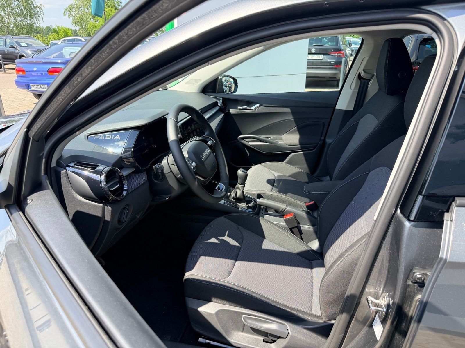 Fahrzeugabbildung SKODA Fabia Tour 115PS 6-Gang*RFK*SmartLink*Allwetter