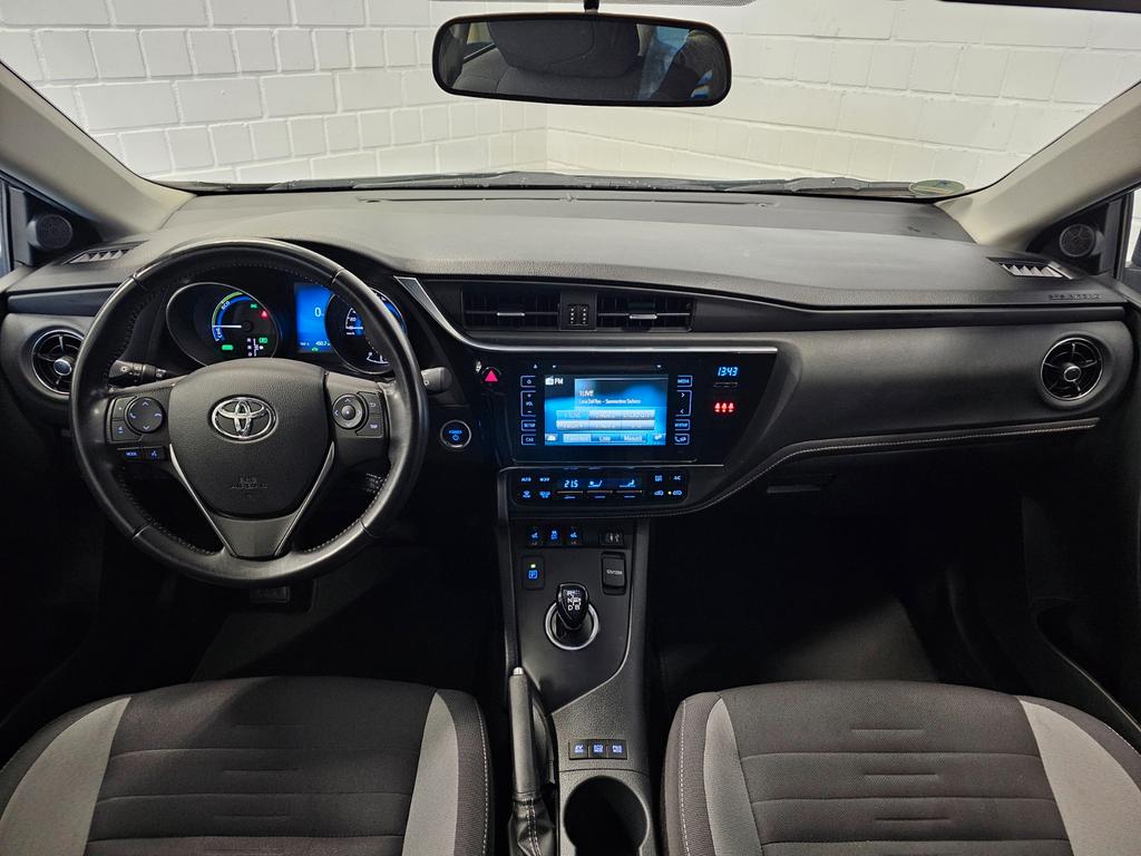 Toyota Auris Touring Sports