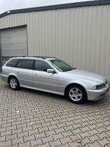 BMW E39528i/Auto/Xenon/AHK Tauschen mö... - BMW 528: E39