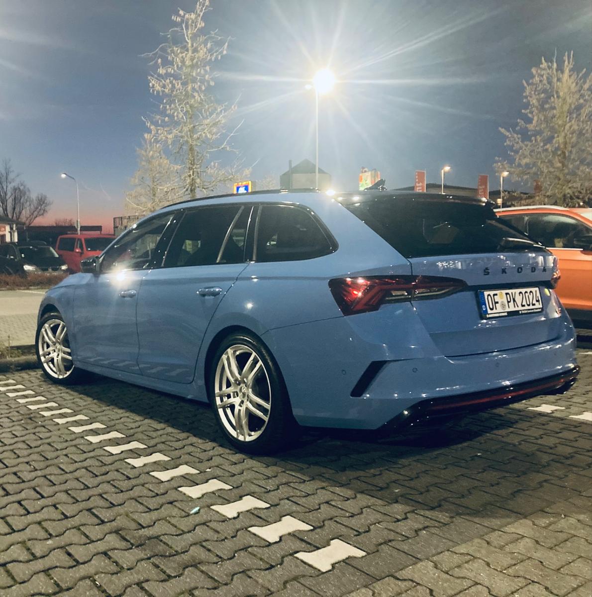 Skoda Octavia 2.0 TDI DSG RS PLUS Combi Finale EDITIO 