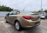 Opel Astra J 1,6 Sportsitze Sport Lenkrad - Opel Astra: 1.6