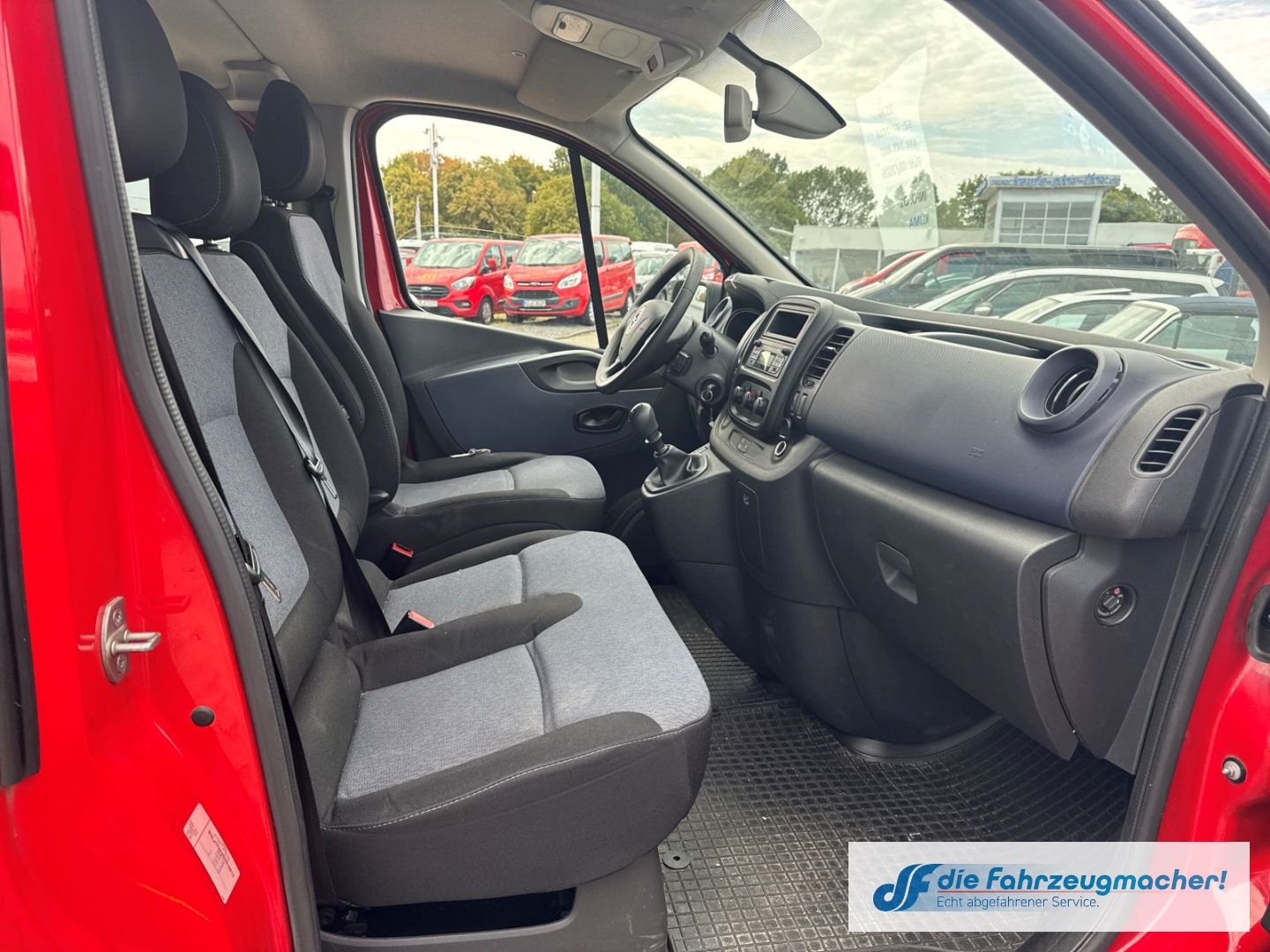 Fahrzeugabbildung Opel Vivaro B Kombi 9Si. L1H1 2,7t *8136 *EXPORT
