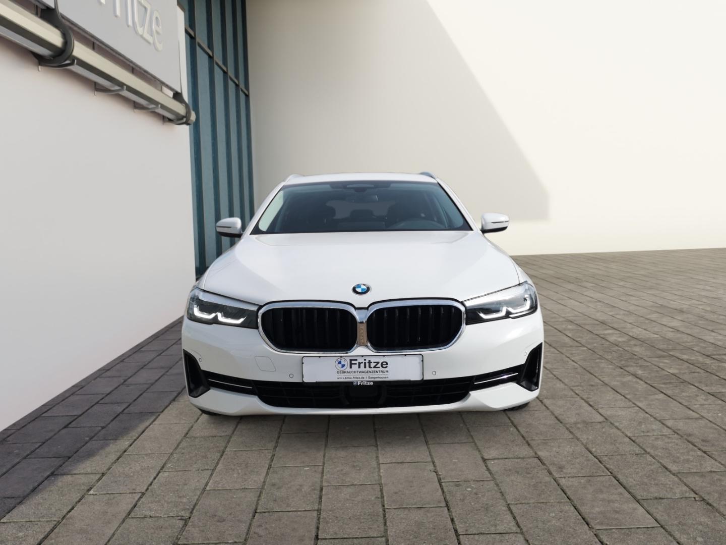 BMW 530 d Touring LED+NAVI+KLIMAAUTO+SHZ+PDC+KAMERA