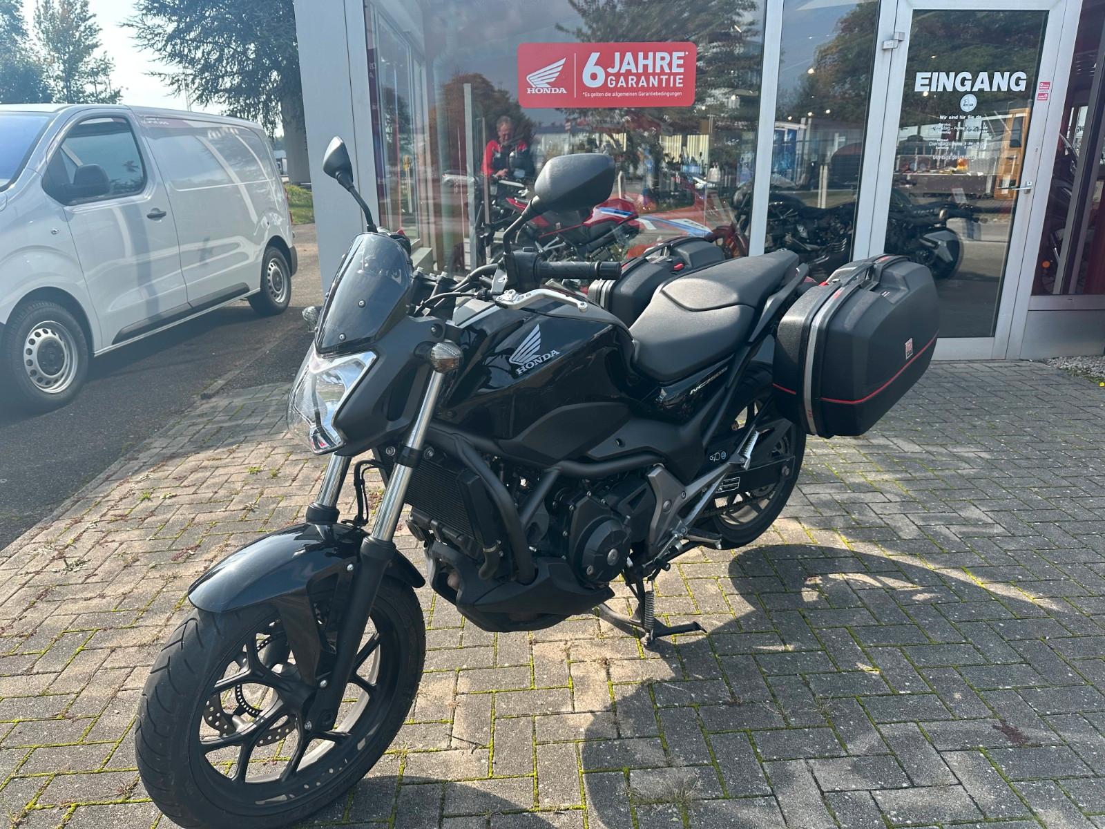 Honda NC 750 S   1.hand