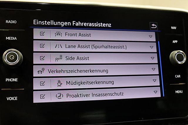 T-Roc R-Line 1.5 TSI DSG ActiveInfo EasyOpen Kam