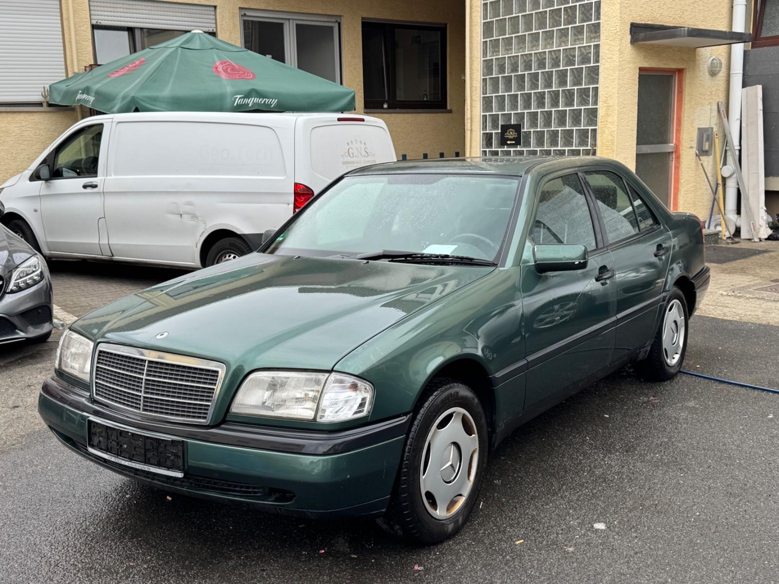 Mercedes-Benz C 180 ELEGANCE