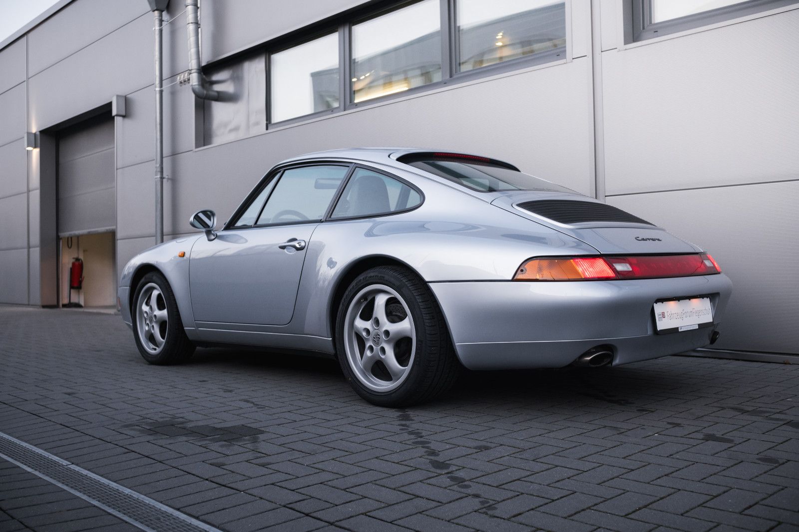 Fahrzeugabbildung Porsche 993/911 Carrera-dt. Auto-unfallfrei-Schalter