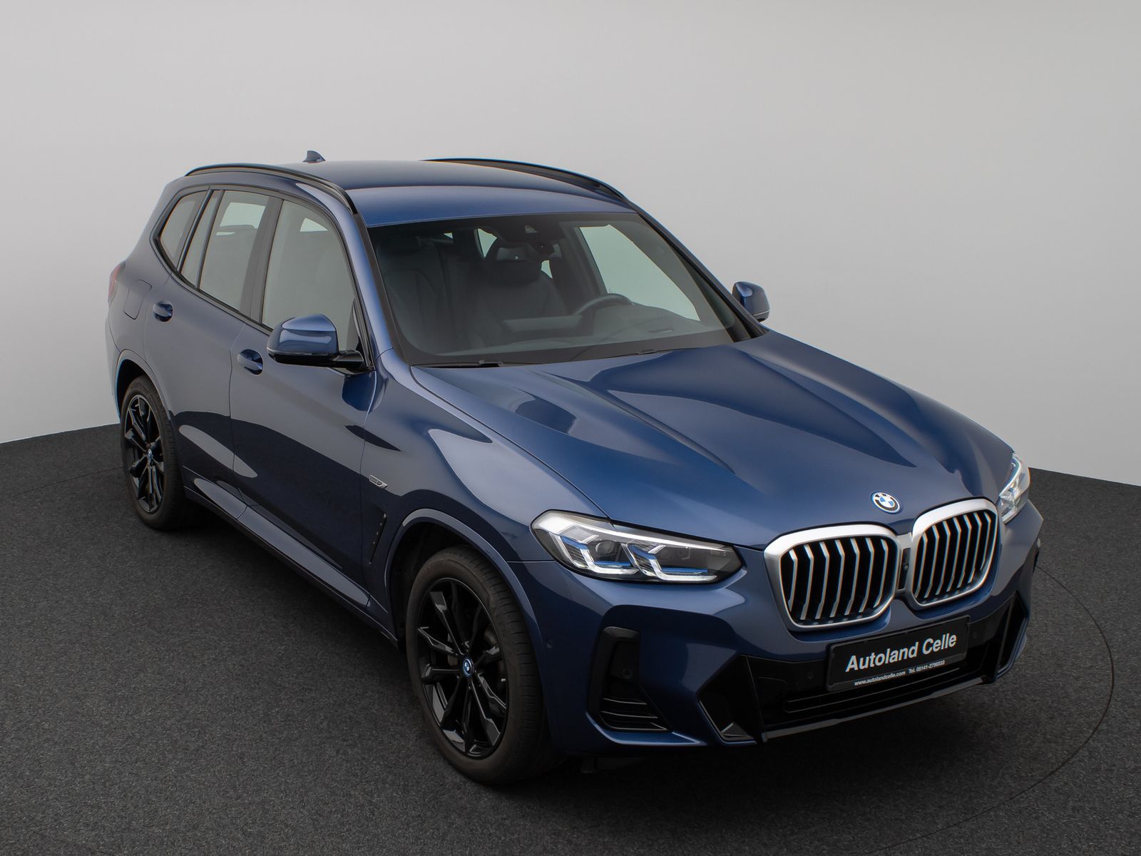 Fahrzeugabbildung BMW X3 xD30e M Sport 360°Laser HUD DAB HiFi AHK 20"