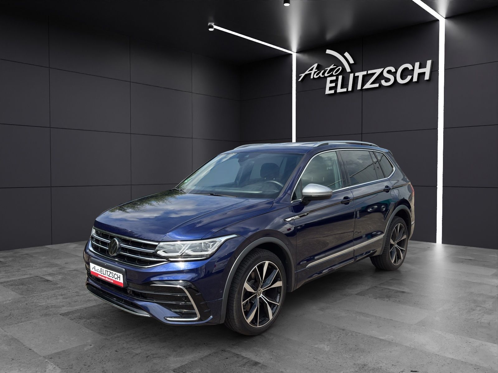 Fahrzeugabbildung Volkswagen Tiguan Allspace TDI R-Line 4M DSG MATRIX STHZ AH
