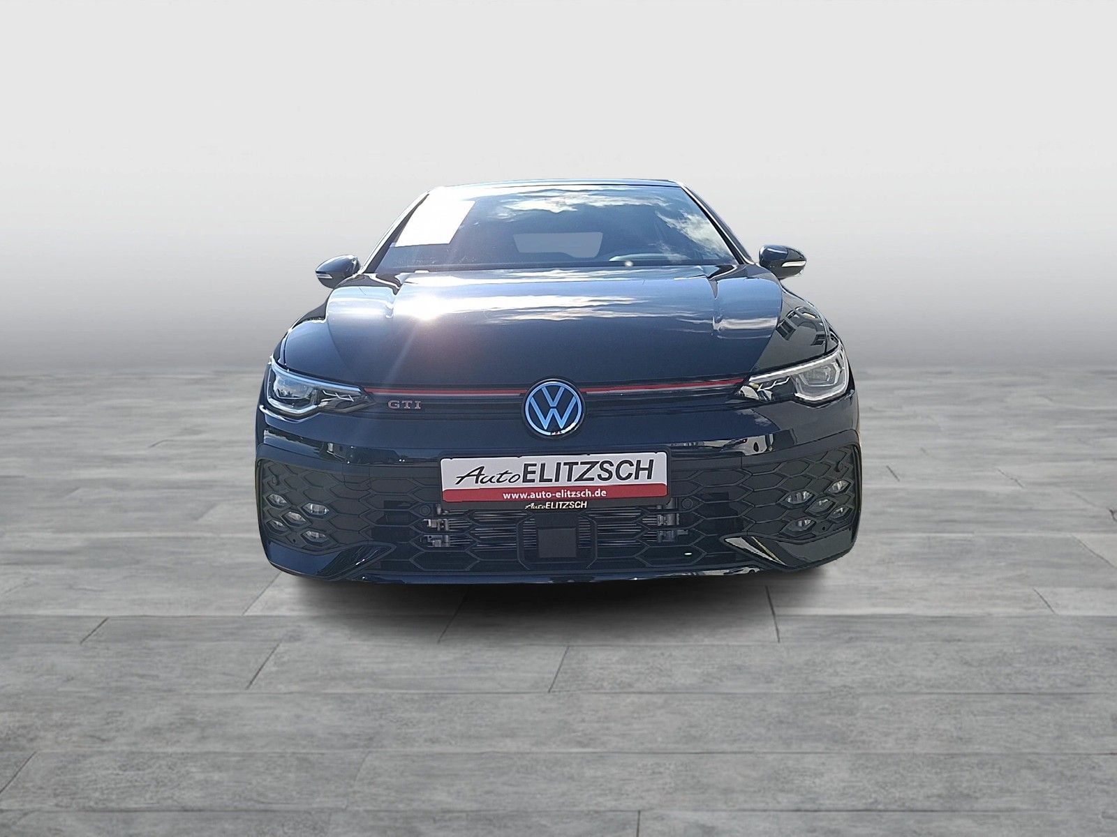 Fahrzeugabbildung Volkswagen Golf VIII GTI DSG LED CarPlay AID ACC RFK SH
